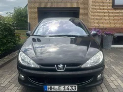 Schwarz Gebraucht 2004 Peugeot 206 Limousine | 1.599 € (Fairer Preis)