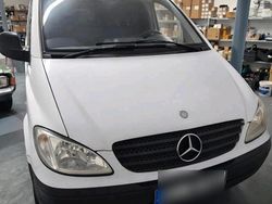 Weiß Gebraucht 2009 Mercedes Vito Van | 3.000 €