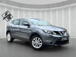 Gun metallic (m) Gebraucht 2015 Nissan Qashqai SUV | 13.490 € (Fairer Preis)
