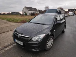 Schwarz Gebraucht 2010 Hyundai i30 Classic Limousine | 3.690 € (Fairer Preis)