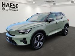 Grün Gebraucht 2022 Volvo XC40 Plus SUV | 28.750 € (Guter Preis)