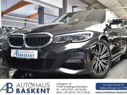 Schwarz Gebraucht 2022 BMW 320 M Sport Kombi | 25.890 € (Superpreis)