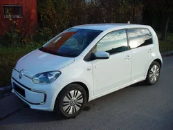 Weiß Gebraucht 2015 VW e-up! Kleinwagen | 8.700 € (Guter Preis)