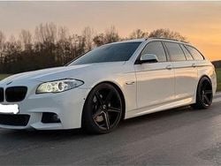Weiß Gebraucht 2010 BMW 525 Shadowline Kombi | 9.200 €