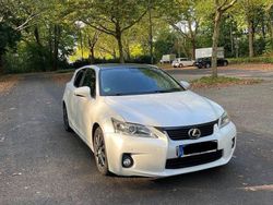 Weiß Gebraucht 2012 Lexus CT200h Limousine | 8.490 € (Fairer Preis)