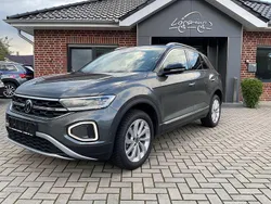 Grau Gebraucht 2024 VW T-Roc Style SUV | 27.850 € (Fairer Preis)
