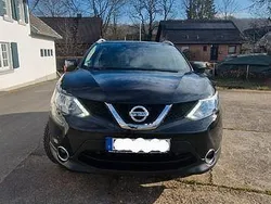 Schwarz Gebraucht 2017 Nissan Qashqai Black Edition SUV | 12.999 € (Etwas zu teuer)