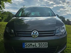 Grau Gebraucht 2016 VW Sharan Van / Kleinbus | 17.000 € (Guter Preis)