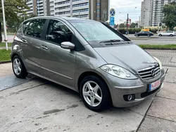 Grau Gebraucht 2004 Mercedes A180 Avantgarde Limousine | 2.399 € (Fairer Preis)