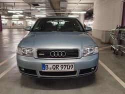 Blau Gebraucht 2004 Audi A4 Limousine | 2.950 € (Fairer Preis)
