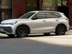 Oyster silver Neu 2025 VW Tiguan R-line SUV | 56.555 €