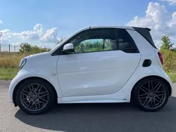 Weiß Gebraucht 2017 Smart ForTwo Cabrio Brabus Cabrio | 21.500 € (Fairer Preis)