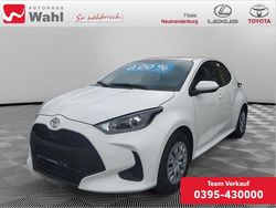 Weiß Neu 2025 Toyota Yaris Hybrid Business Edition Limousine | 25.900 € (Fairer Preis)