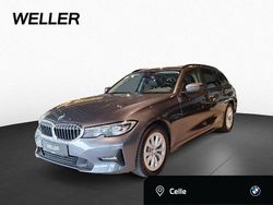 Grau Gebraucht 2021 BMW 318 Sport Line Kombi | 21.450 € (Guter Preis)