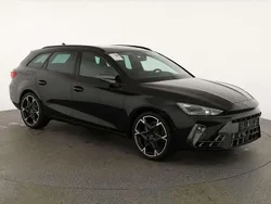 Midnight schwarz metallic Gebraucht 2025 Cupra Leon VZ Kombi | 39.245 € (Guter Preis)