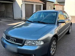 Grau Gebraucht 2000 Audi A4 Limousine | 1.590 € (Guter Preis)