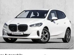 Weiß Gebraucht 2024 BMW 216 Luxury Line Kombi | 25.990 € (Superpreis)