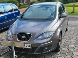 Grau Gebraucht 2014 Seat Altea XL Van / Kleinbus | 7.777 € (Teuer)