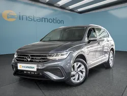 Grau Gebraucht 2024 VW Tiguan SUV | 36.799 € (Guter Preis)