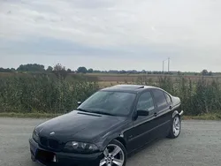 Schwarz Gebraucht 2000 BMW 320 M Sport Limousine | 2.300 €