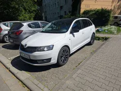Weiß Gebraucht 2014 Skoda Rapid Ambition Limousine | 9.000 € (Etwas zu teuer)