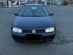 Blau Gebraucht 2001 VW Golf IV Basis Kombi | 2.500 € (Fairer Preis)