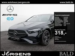 Metalliclack kosmosschwarz Gebraucht 2023 Mercedes A250 AMG Limousine | 34.770 € (Etwas zu teuer)