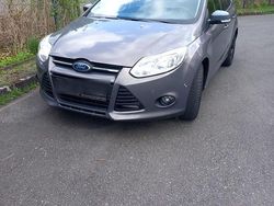 Silber Gebraucht 2011 Ford Focus Kombi | 6.600 € (Teuer)