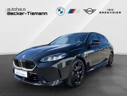 Saphirschwarz Gebraucht 2024 BMW 120 M Sport Kleinwagen | 38.809 € (Etwas zu teuer)