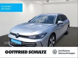 Silber (oyster silver metallic) Gebraucht 2024 VW Passat Business Kombi | 31.450 € (Guter Preis)