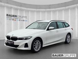 Weiss Gebraucht 2023 BMW 318 Sport Line Kombi | 27.590 € (Guter Preis)
