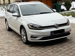 Weiß Gebraucht 2020 VW Golf VII Highline Kombi | 22.900 € (Fairer Preis)