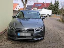 Grau Gebraucht 2016 Audi A3 Attraction Limousine | 13.900 € (Etwas zu teuer)