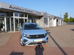 Clear blue metallic Gebraucht 2024 VW T-Cross Life SUV | 21.990 € (Fairer Preis)