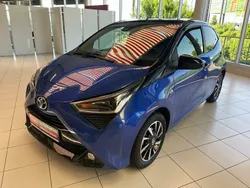Blau Gebraucht 2021 Toyota Aygo Kleinwagen | 12.980 € (Teuer)