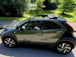 Grün Gebraucht 2022 Toyota Aygo X-plore Kleinwagen | 18.600 € (Teuer)
