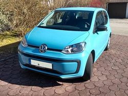 Blau Gebraucht 2017 VW up! Kleinwagen | 6.500 € (Guter Preis)