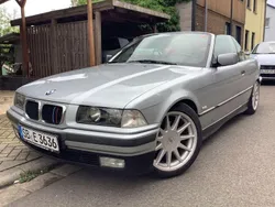 Silber Gebraucht 1998 BMW 318 Cabriolet Performance Cabrio | 7.900 € (Fairer Preis)