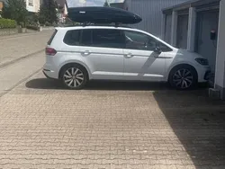 Weiß Gebraucht 2019 VW Touran R-line Van / Kleinbus | 27.000 € (Fairer Preis)