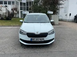 Weiß Gebraucht 2019 Skoda Fabia Cool Plus Kleinwagen | 8.800 € (Guter Preis)