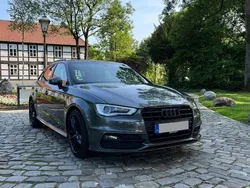 Grau Gebraucht 2014 Audi A3 Sportback S-Line Limousine | 13.000 € (Fairer Preis)