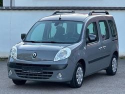 Grau Gebraucht 2013 Renault Kangoo Happy Family Van / Kleinbus | 4.999 € (Fairer Preis)