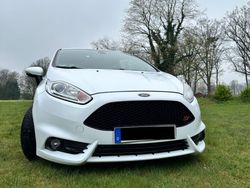 Weiß Gebraucht 2013 Ford Fiesta ST Kleinwagen | 8.200 € (Fairer Preis)