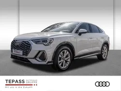 Weiss Gebraucht 2022 Audi Q3 Sportback Business SUV | 33.480 € (Etwas zu teuer)