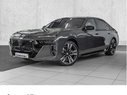 Grau Gebraucht 2023 BMW M760e M Sport Limousine | 112.120 € (Guter Preis)
