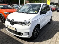 Weiß Gebraucht 2023 Renault Twingo Techno Kleinwagen | 15.997 € (Etwas zu teuer)