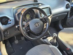 Schwarz Gebraucht 2019 Toyota Auris Kleinwagen | 9.900 €