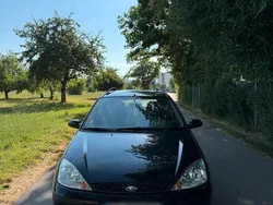 Schwarz Gebraucht 2004 Ford Focus Kombi | 500 € (Superpreis)