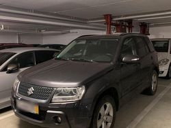 Grau Gebraucht 2010 Suzuki Grand Vitara SUV | 3.200 €