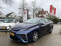 Blau Gebraucht 2017 Toyota Mirai Executive Limousine | 15.950 €